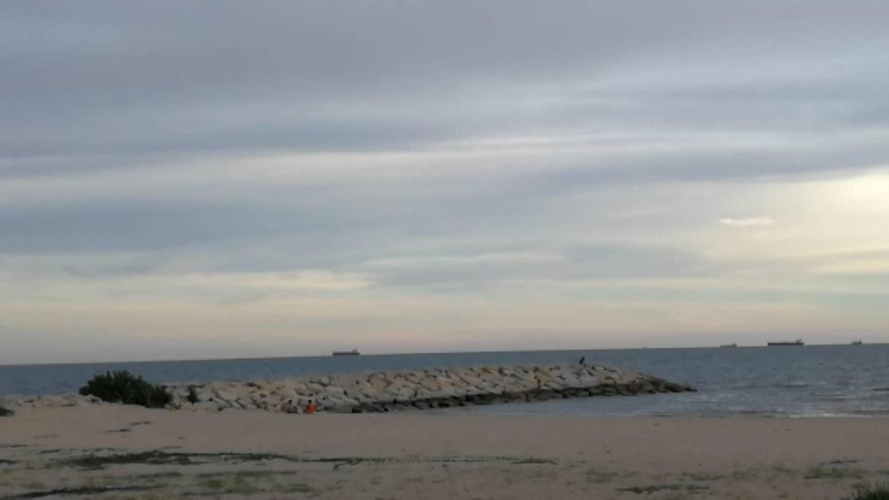 Fortune Saeng Chan Beach Hotel Rayong - Sha Plus Buitenkant foto
