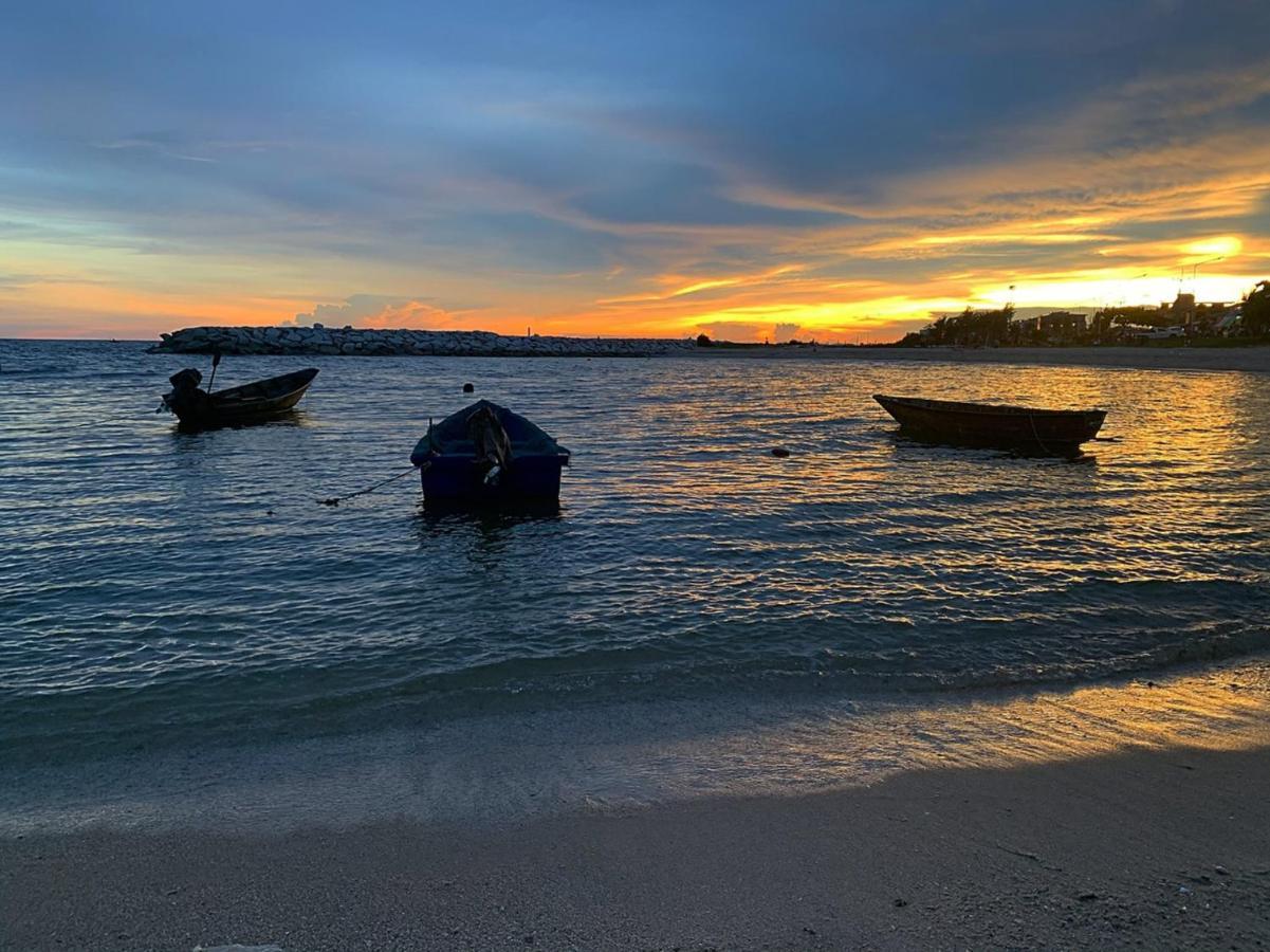 Fortune Saeng Chan Beach Hotel Rayong - Sha Plus Buitenkant foto